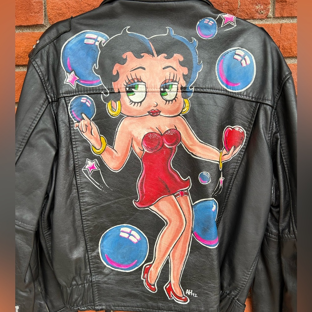 Betty Boop Painted Leather biker jacket - Picture 2 of 16